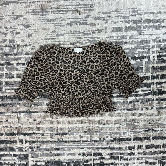 Supetdown Lexi Smocked Short Sleeve Cheetah Print Semi Sheer Top - Picture 7 of 12